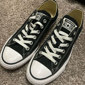 Like new!!! Converse Chuck Taylor All Star Sneaker Women’s 6.5